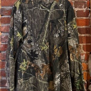 Vintage Y2K Mossy Oak Camouflage Shirt in Green and Brown